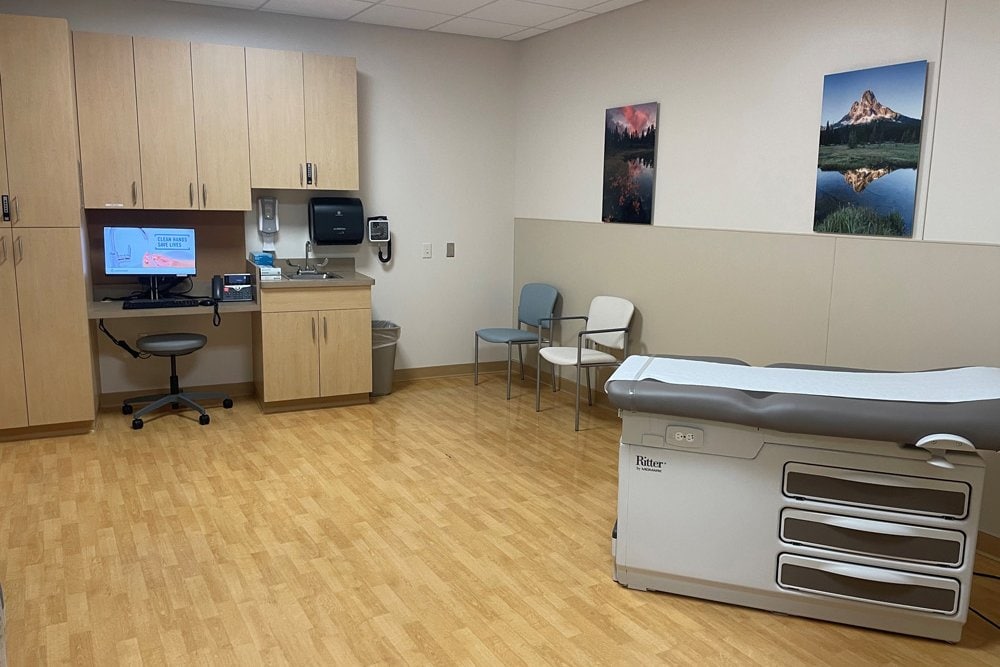 photo of the interior of the room of the Monticello Heart & Vascular Center